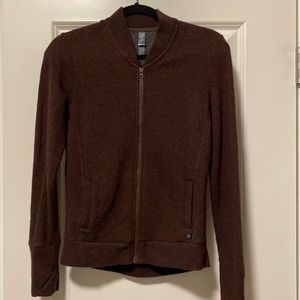Mountain Hardwear Women’s zip up wool sweater